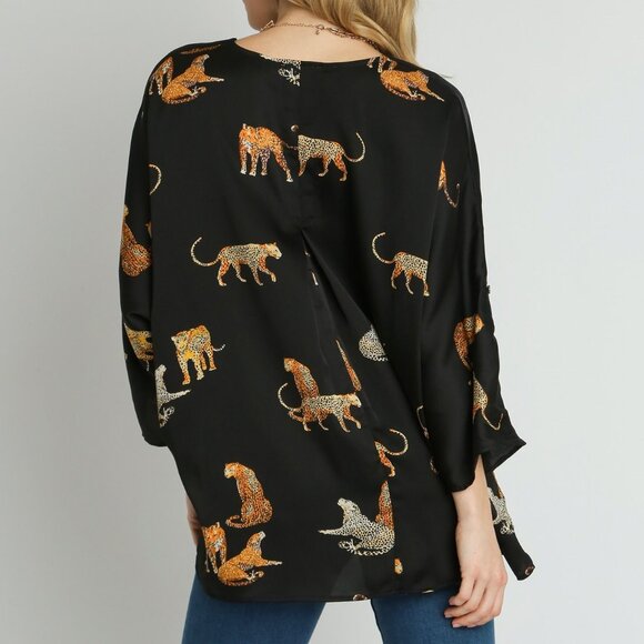Umgee High-Low Satin Animal Print V-Neck Blouse Leopard on Black - Picture 3 of 3